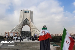 ساعات آغازین راهپیمایی جشن 44 سالگی انقلاب میدان آزادی 