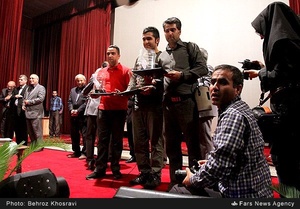 بهروز خسروی عکاس خبری خبرگزاری فارس نفربرگزیده بخش عکس جشنواره مطبوعات مازندران