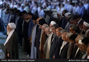 اقامه نماز به امامت حجت الاسلام  آیت الله موحدی کرمانی