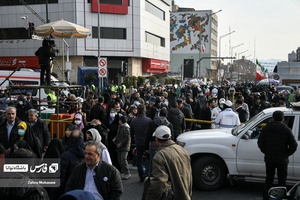 ساعات آغازین راهپیمایی جشن 44 سالگی انقلاب  چهارراه ولیعصر (ع)