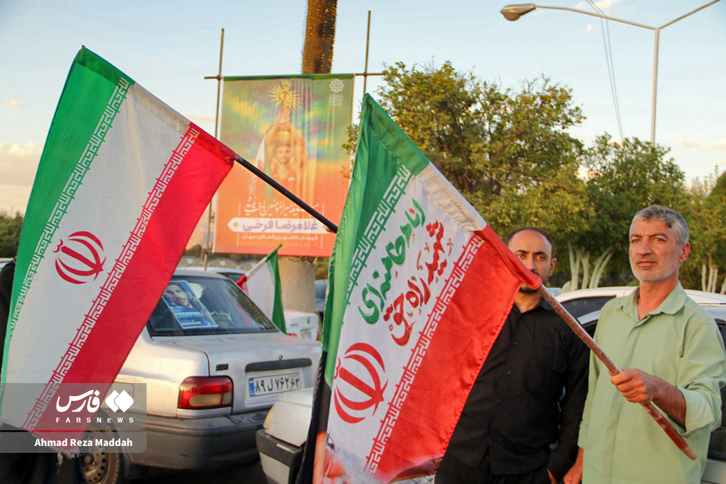 استقبال کاکو شیرازی‌ها از غلامرضا فرخی؛ قهرمان کشتی فرنگی جهان