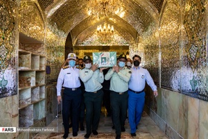تشییع پیکر شهید محمدحسین دهقانی اولین شهید ناجا در سال ۱۴۰۰ / حرم مطهر حضرت شاهچراغ(ع) شیراز