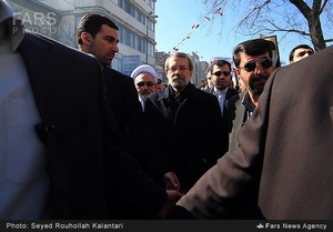 علی لاریجانی رئیس مجلس در راهپیمایی یوم الله22بهمن