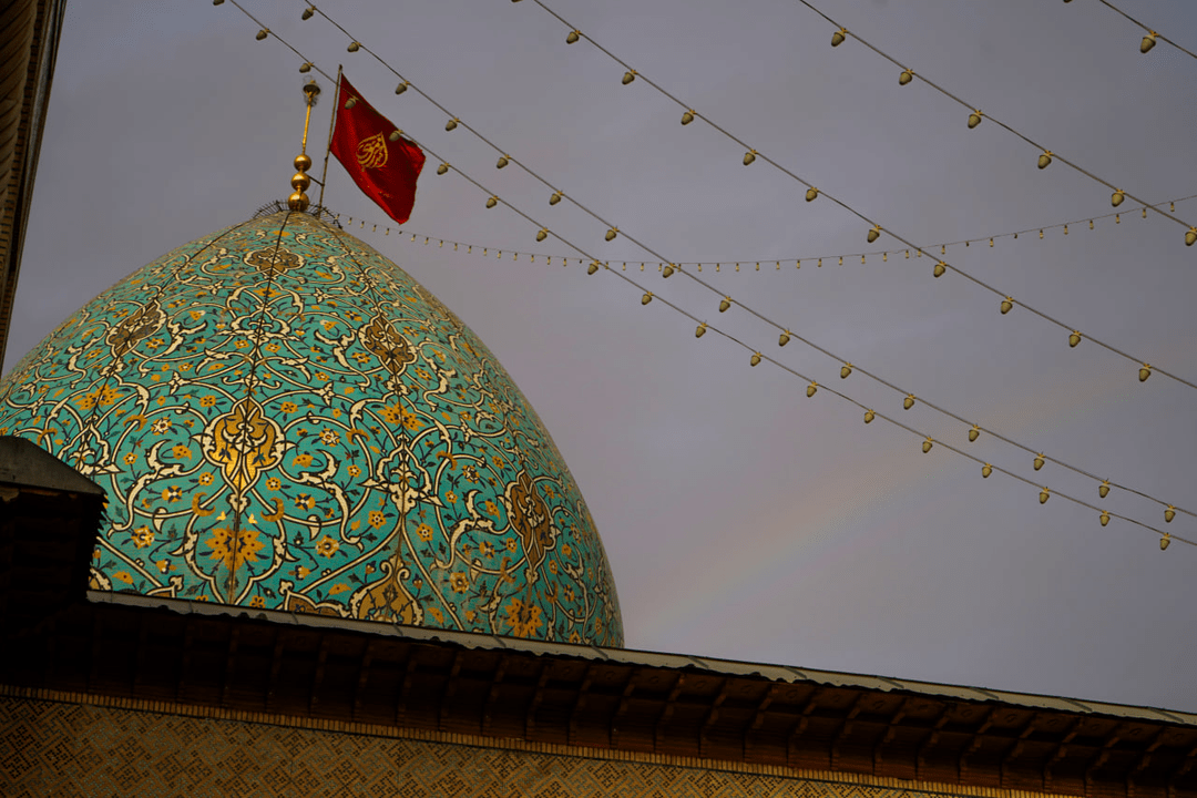 🌈 رنگین‌ کمان بر فراز حرم شاهچراغ(ع)