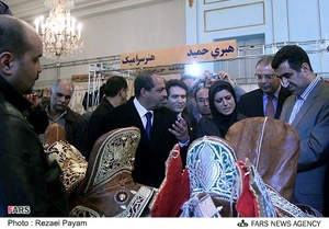 بازدید سید حسن موسوی رئیس سازمان میراث فرهنگی از نمایشگاه صنایع دستی الجزایر