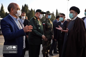 گفت و گوی آیت‌الله سید ابراهیم رئیسی رئیس جمهور با مقامات استان لرستان /فرودگاه خرم آباد