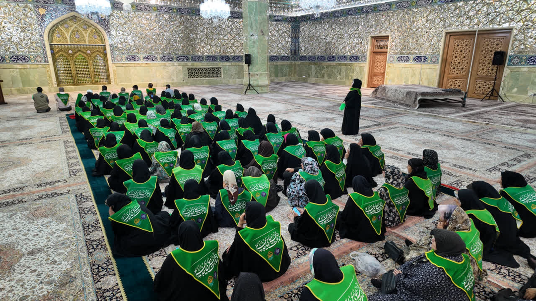 گزارش تصویری؛  زیارت ۲۰۰ کرمانشاهی و سرخسی برای اولین بار در حرم بانوی کرامت