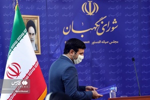 ورود هادی طحان نظیف سخنگوی شورای نگهبان به محل برگزاری نشست خبری