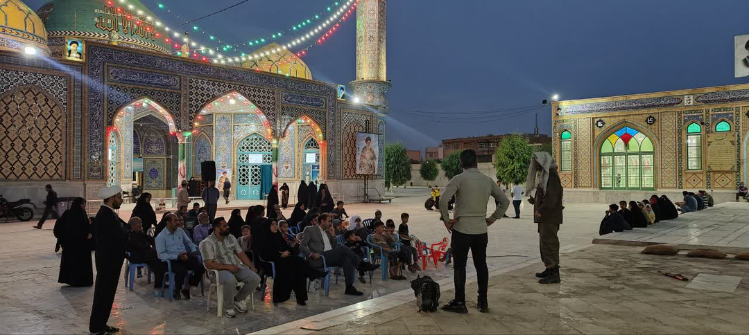 نمایش خیابانی «فراموش‌نشدنی» در آستان مقدس امامزادگان ابراهیم و محمد(ع) اجرا شد
