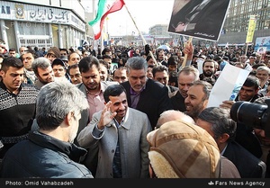محمود احمدی نژاد در راهپیمایی یوم الله22بهمن