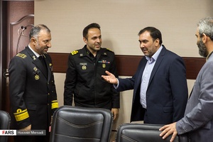 دیدار امیر دریادار حمزه علی کاویانی معاون هماهنگ کننده نیروی دریایی ارتش و پیام تیرانداز مدیر عامل خبرگزاری فارس