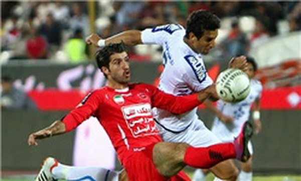 دیدار تیمهای فوتبال پرسپولیس و ملوان