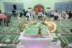 مراسم اهداء 23 سری جهیزیه برای زوج های جوان آبادانی