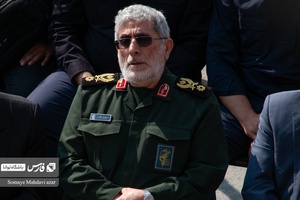 حضور « سردار قاآنی » در تشییع پیکر «شهید نیلفروشان»