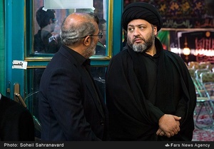 حجت الاسلام سیدعلی موسوی اردبیلی فرزند آیت‌الله سیدعبدالکریم موسوی اردبیلی در مراسم ختم پدرش