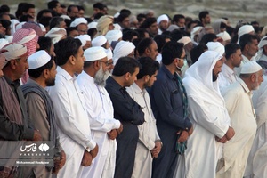 آئین تشییع پیکر شهید عارف هوتی در «زَرآباد»