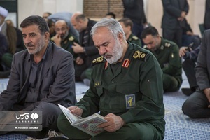 سردارعلی فدوی  جانشین فرمانده کل سپاه پاسداران درمراسم ختم والده سردار سید قاسم قریشی  جانشین رئیس سازمان بسیج مستضعفین