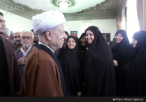 دیدار مردم کرمان با رئیس مجمع تشخیص مصلحت نظام