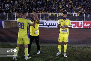  بازی فجرشهید سپاسی شیراز _ تیم خلیج فارس ماهشهر