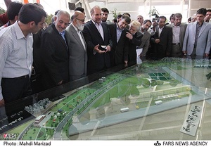 بازدید شهردار و رئیس شورای شهر تهران از دهمین نمایشگاه گل و گیاه