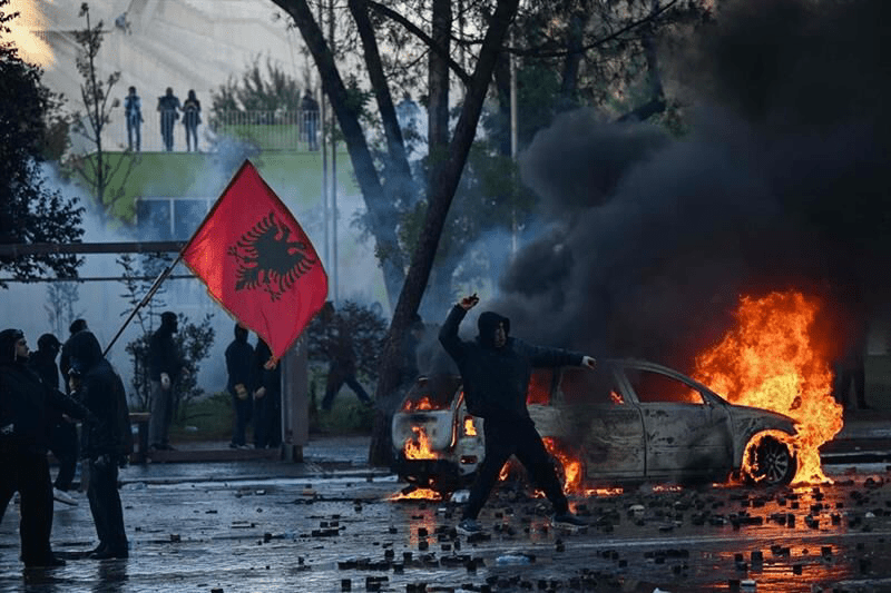 شعله‌های جنگ با ایران در خیابان‌های اروپا زبانه می‌کشد