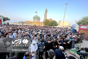 تدفین شهید  بسیجی  در جزیره قشم 