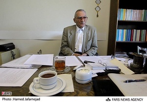 کریم مجتهدی استاد فلسفه و چهره ماندگار فلسفه