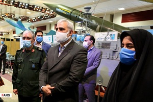 بازدید اعضای کمیسیون امنیت ملی و سیاست خارجی مجلس از نمایشگاه دستاوردهای دفاعی