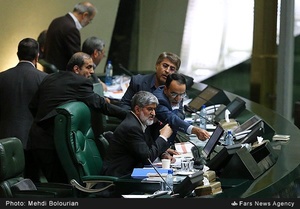 اعتراض جواد کریمی قدوسی به علی مطهری نایب رئیس مجلس شورای اسلامی