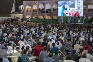 کاروان «زیر سایه خورشید» میهمان مردم یزد