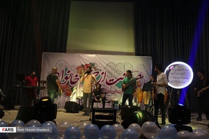 اجتماع عظیم مردمی صیانت از حریم خانواده در کرج
