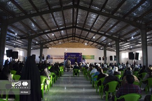 این مراسم در سالن ورزشی اردوگاه مهاجرین افغانستانی در سمنان برگزار شد