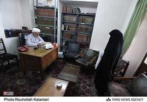 بازدیدکنندگان در منزل حضرت امام خمینی(ره) در قم