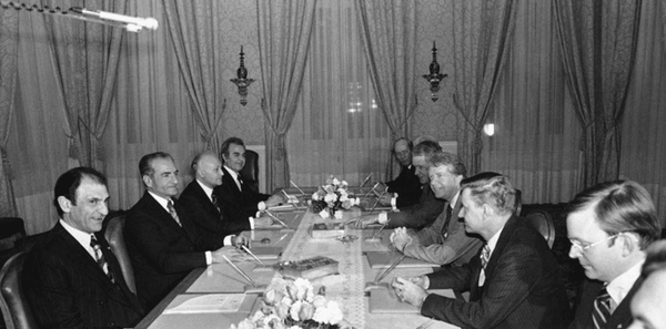 آمریکا: پشتیبانی بی‌قید و شرط ما از پهلوی تمام شد