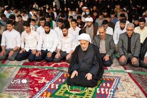 گردهمایی حافظان قرآن کریم در آرامگاه حافظ شیرازی