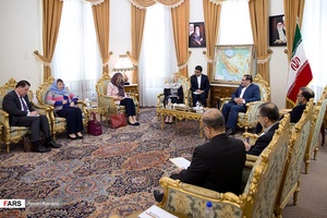 دیدار سیخرید کاخ  «وزیر خارجه هلند»  با امیر دریابان علی شمخانی دبیر شورای عالی امنیت ملی 