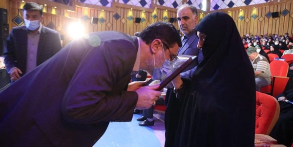 قاضی زاده و مادران شهدا