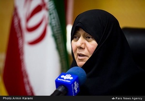  سخنرانی روح‌افزا از خانواده شهدا فاجعه منا در نشست خبری اولین سالگرد شهدای فاجعه منا