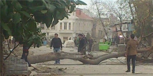 وزش باد شدید در رشت