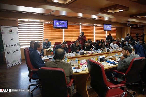 نشست خبری رئیس کل گمرک