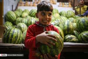 بازار به رنگ یلدا
