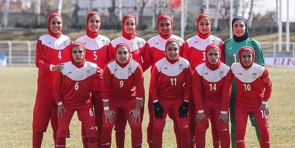 فوتبال بانوان