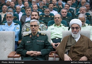 حجت الاسلام محمدی گلپایگانی رئیس دفتر مقام معظم رهبری و سرلشگر باقری رئیس جدید ستاد کل نیروهای مسلح 