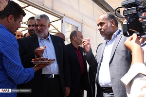 بازدید وزیر جهاد کشاورزی از مرکز تحقیقات شیلات بافق