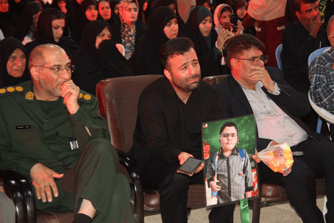 برگزاری چهل و سومین یادواره ۷۴ لاله گلگون کفن مدرسه شهید پیروز بهبهان