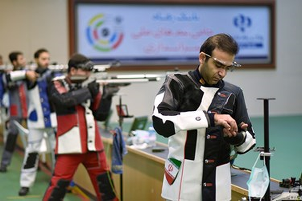 پوریا نوروزیان