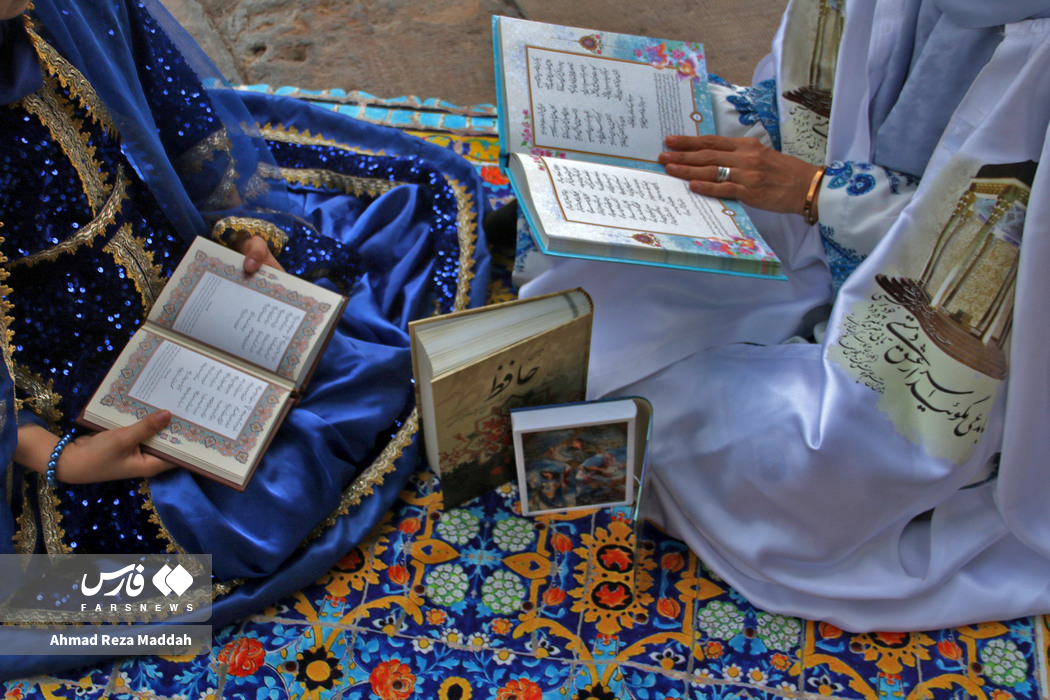 بزرگی در همسایگی ما
