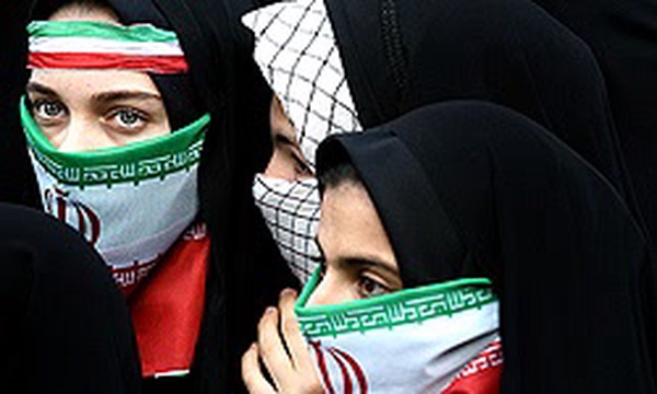 13 آبان در تهران