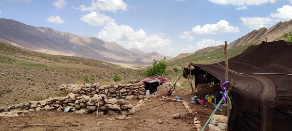 منطقه عشایری خُربه در شعاع ۱۲ کیلومتری روستای دیمه (چهارمحال و بختیاری)