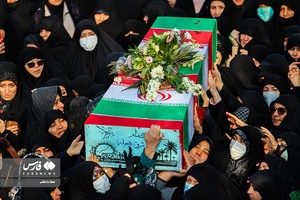 تشییع پیکر مطهر هشت شهید گمنام دفاع مقدس در تبریز